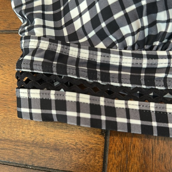 NWT ANNE COLE bikini top - Picture 2 of 8